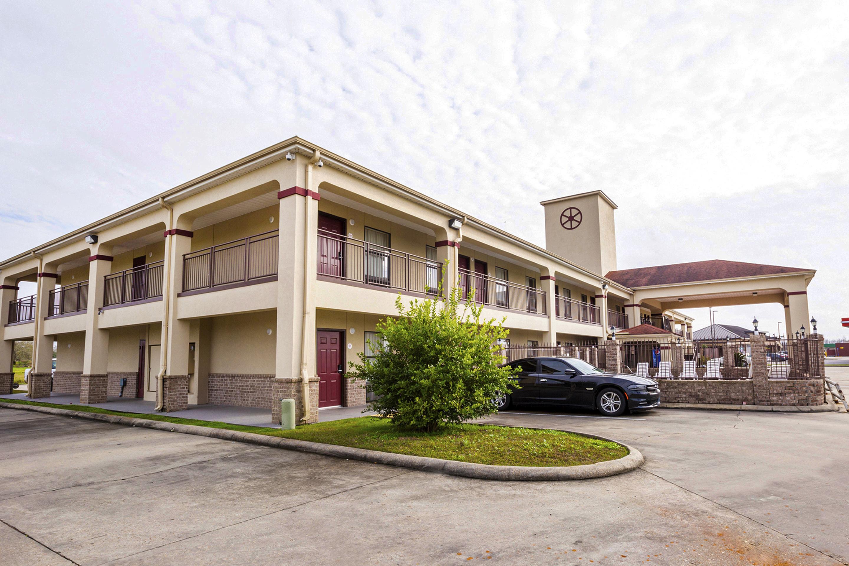 Oyo Hotel Lsu Port Allen Exterior photo