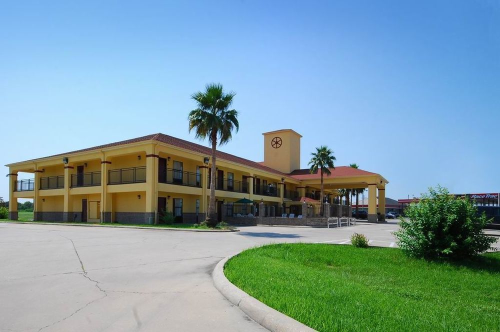 Oyo Hotel Lsu Port Allen Exterior photo